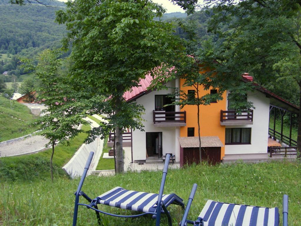 Pensiunea Poiana Verde Slănic-Moldova Exteriör bild