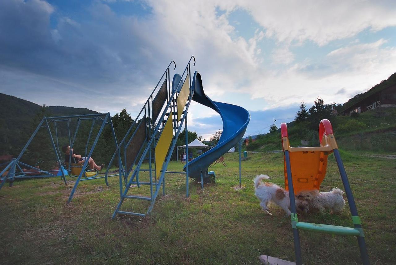Pensiunea Poiana Verde Slănic-Moldova Exteriör bild
